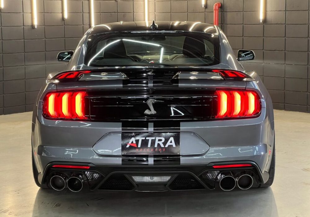 mustang 4
